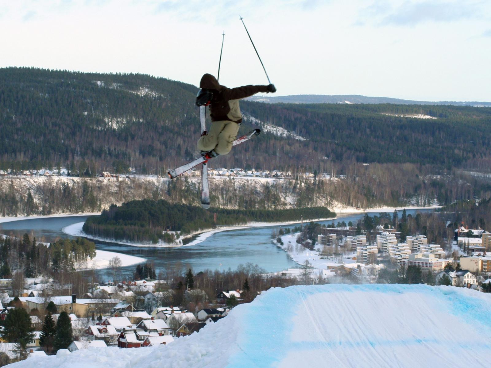 Hallsta Ski - activities at Hallstaberget