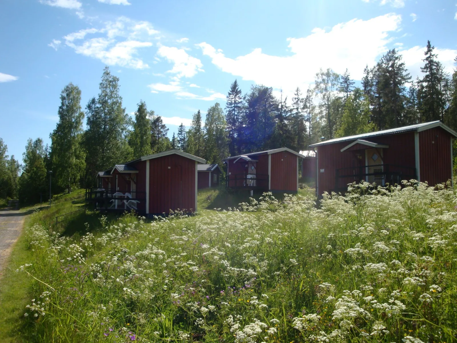 Fina stugor i lugn miljö i Höga Kusten
