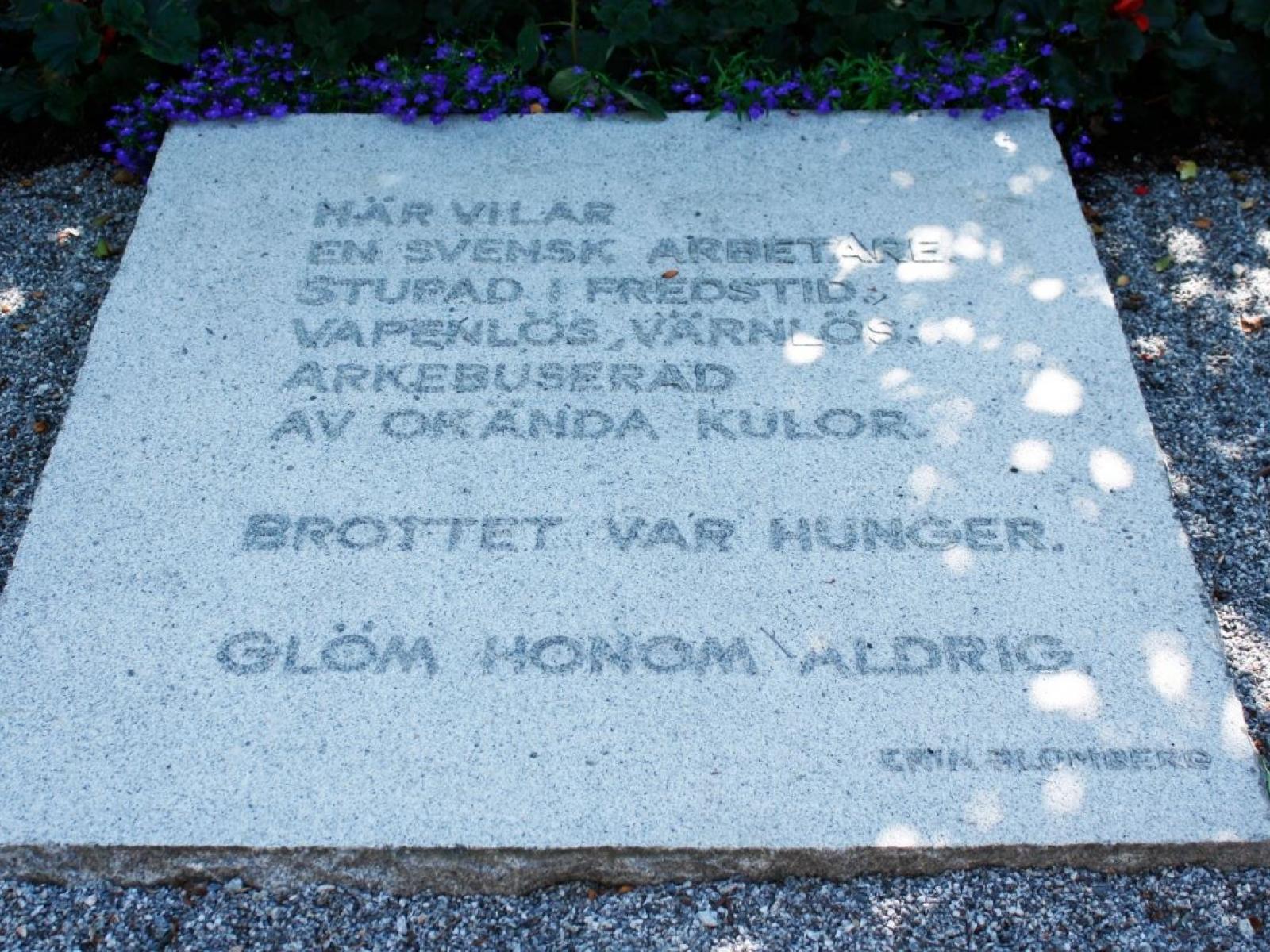 Tombstone Ådalen -31