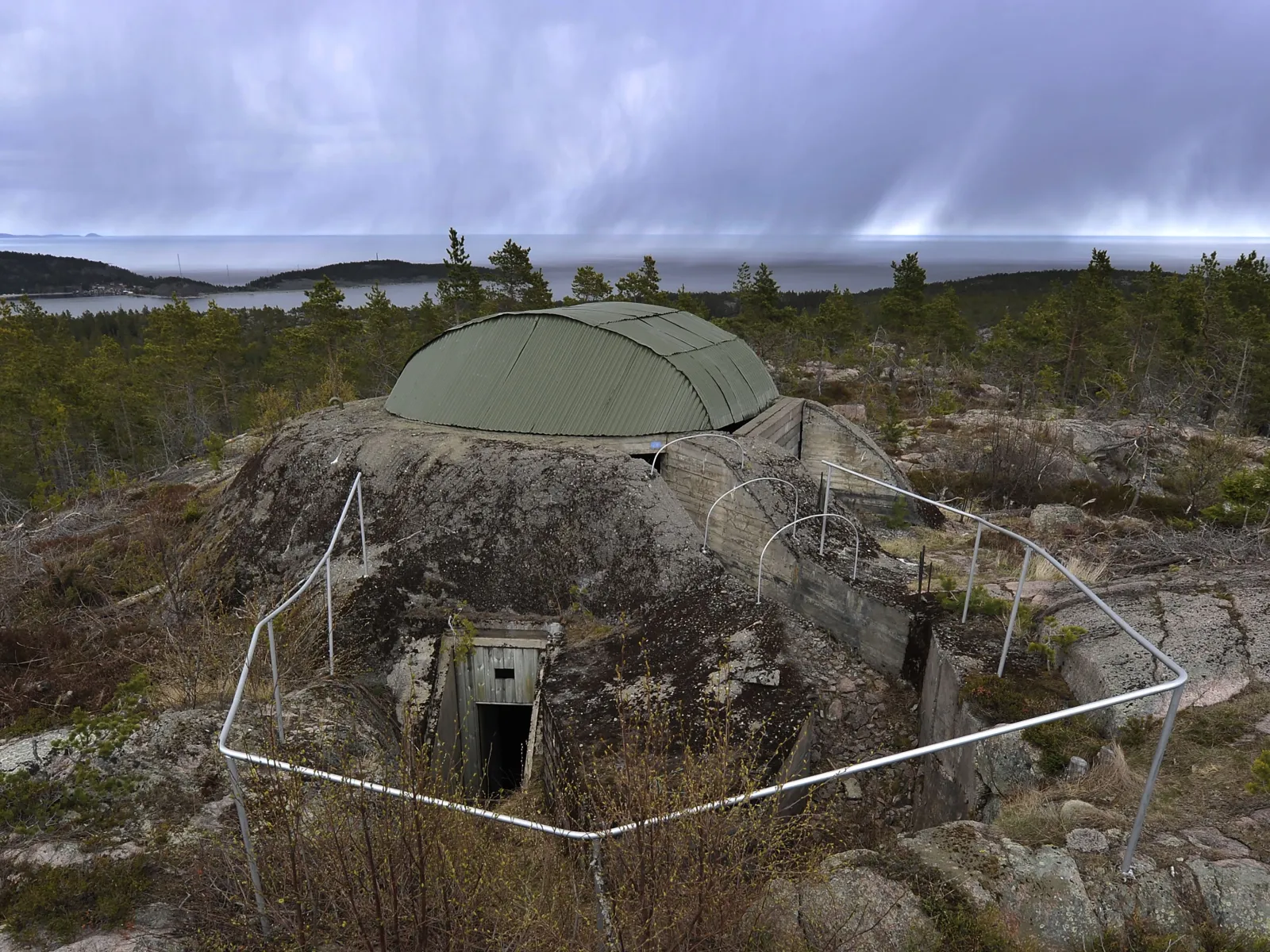 Hemsö Fortress: cold war history & panoramic views