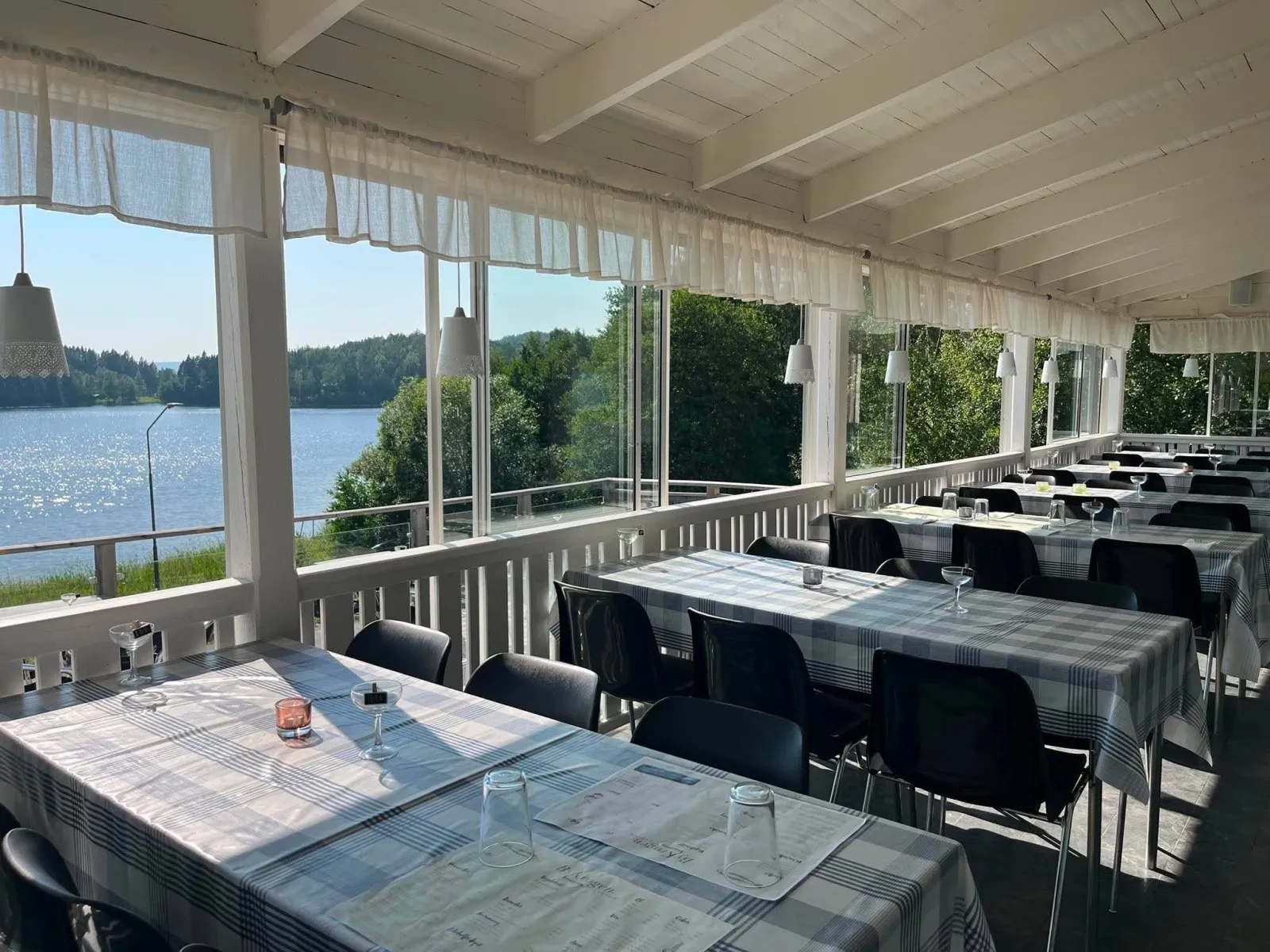 Lövvik Restaurang & Café