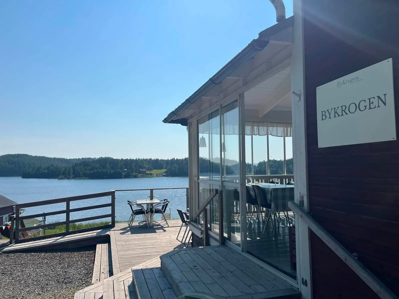 Lövvik Restaurang & Café