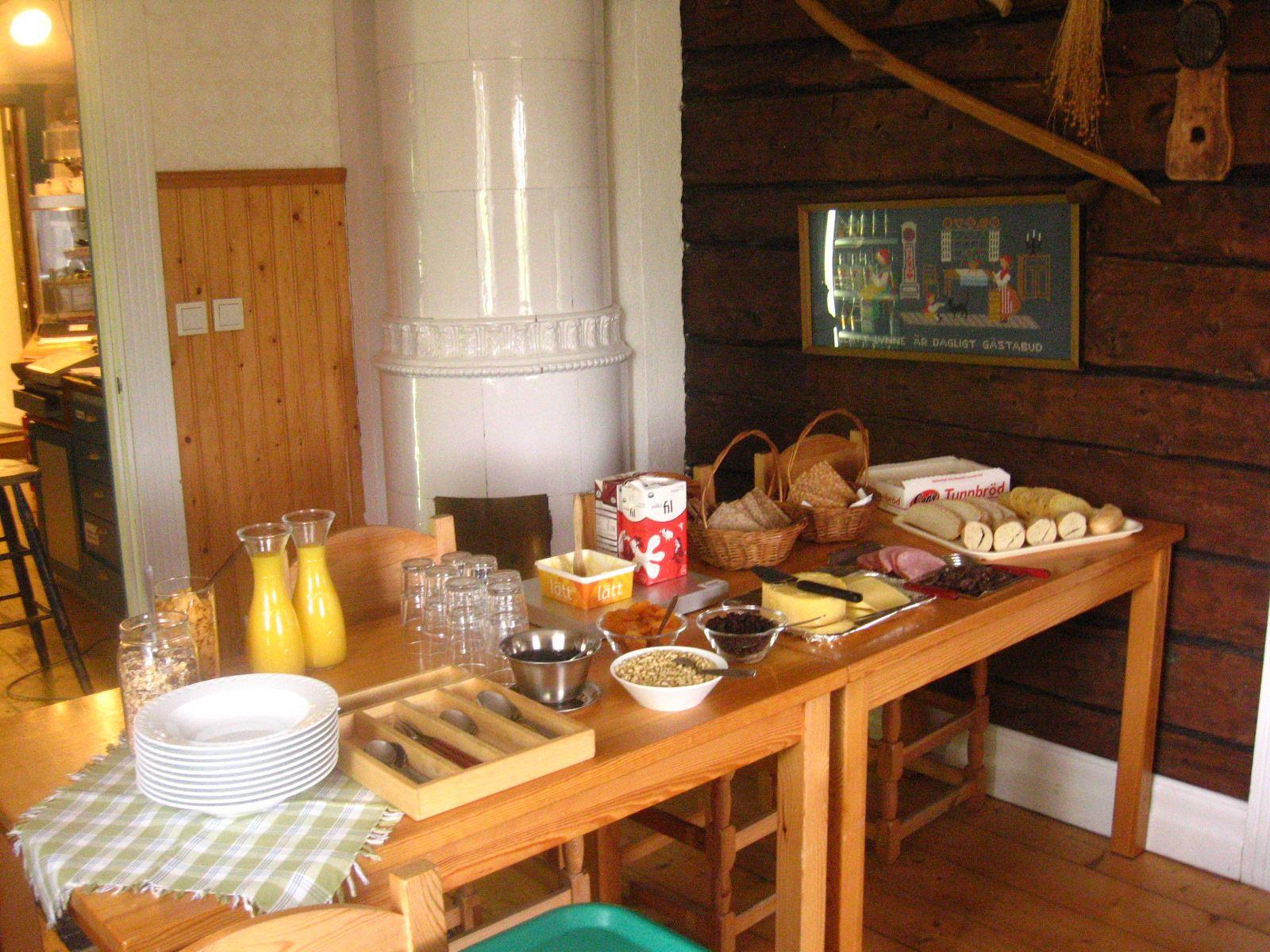 Frukostbuffé på Kustladan för boende och förbipasserande
