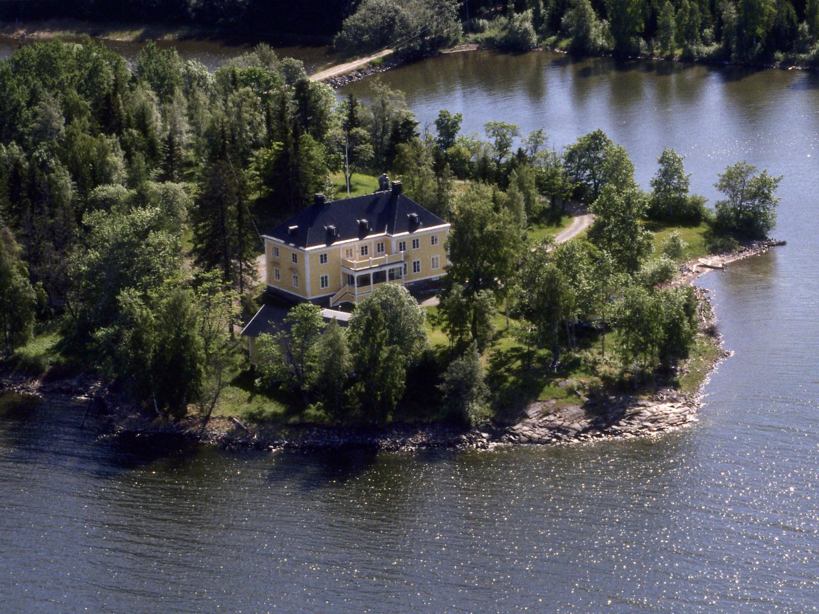 Salsåker Herrgård - High Coast Manor