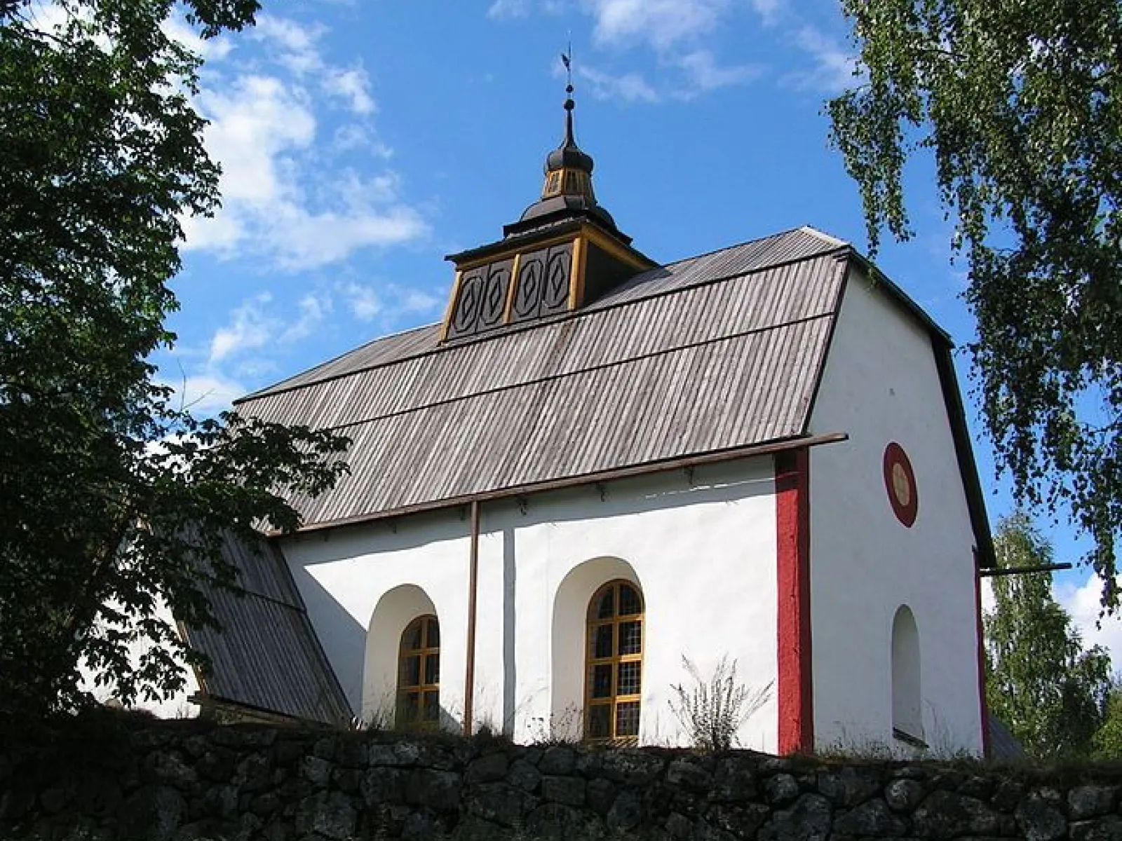 Ytterlännäs gamla kyrka